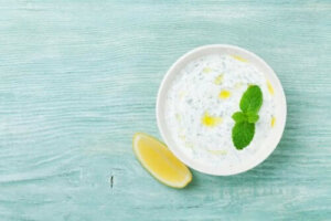 Een recept voor heerlijke zelfgemaakte yoghurtsaus