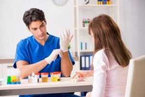 Een lage creatininewaarde en behandelingen