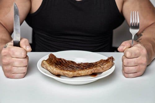 Eet minder koolhydraten tijdens de menopauze