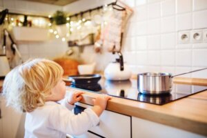 Hoe moet je brandwonden bij kinderen behandelen?