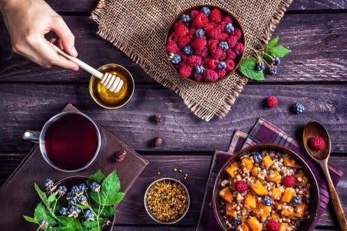 Granen en fruit zijn rijk aan biotine