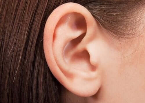 Oorsmeer verwijderen zonder je oren te beschadigen