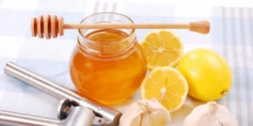Citroen en honing als remedie
