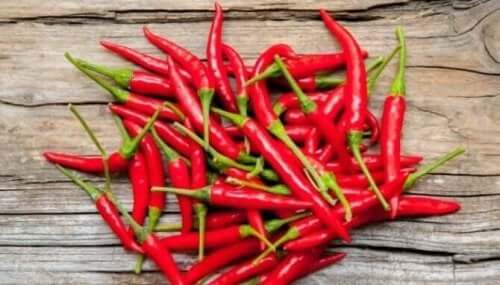 Pittig voedsel moet je ’s avonds niet eten