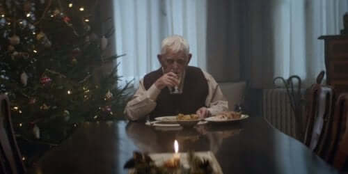 Eenzame man met kerst