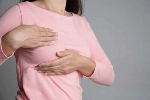 Pijn aan de borsten en de menstruatiecyclus