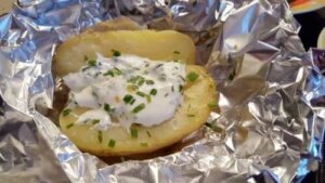 Mag je aluminiumfolie gebruiken om te koken?