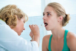 Diagnose en behandeling van virale faryngitis