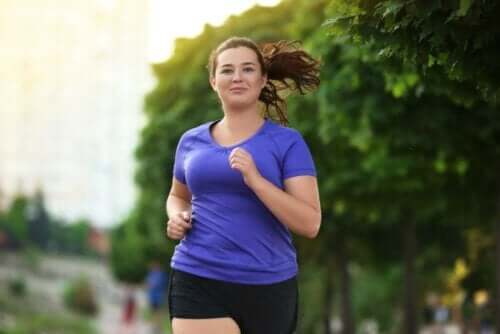 Vrouw aan het hardlopen