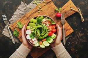 5 salades met avocado die je misschien wilt proberen