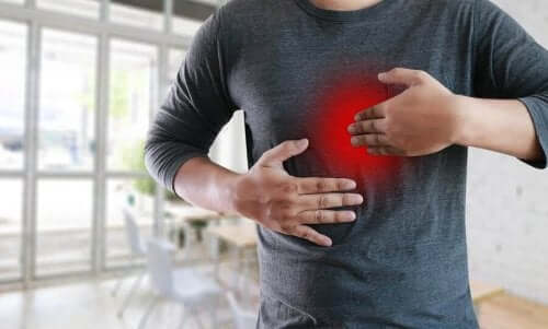 3 huismiddeltjes tegen zure reflux