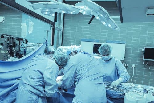 Chirurgische verwijdering van exostosen