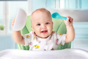 Alles over het introduceren van vast voedsel bij baby's