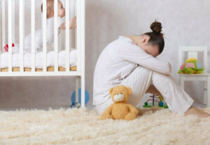 Hoe postpartumdepressie te herkennen en behandelen