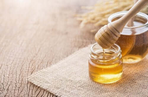 3 remedies met honing voor respiratoire gezondheid