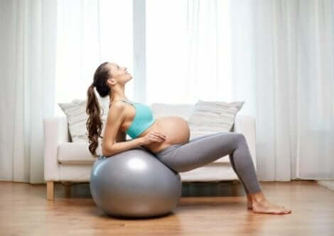 Goede oefeningen voor zwangere vrouwen voor de bekkenbodem