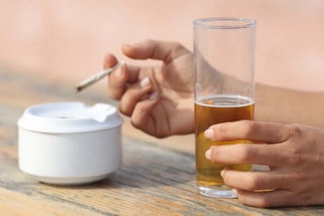 Bier en een sigaret