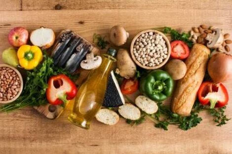 Ingrediënten die het mediterrane dieet vormen: top 10