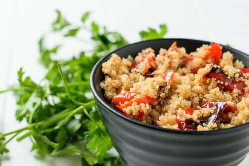Geroosterde groentesalade met quinoa