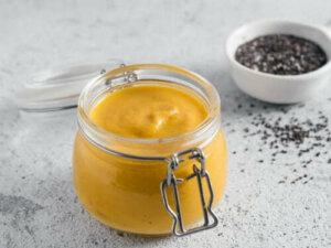 Hoe maak je kurkuma-knoflookmayonaise?