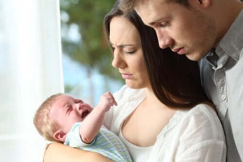 Oorzaken van koliek bij baby’s en richtlijnen voor ouders