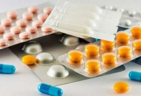 Diverse pillen in verpakking