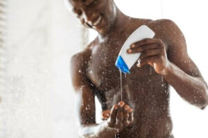 Correcte intieme hygiëne bij mannen om infecties te voorkomen