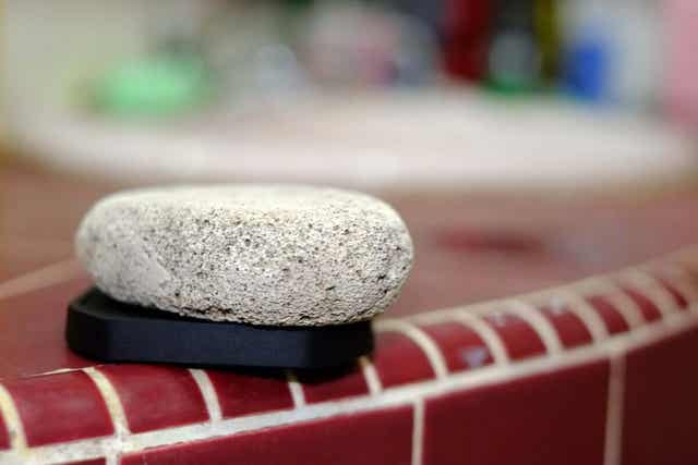 Puimsteen is een goed hulpmiddel