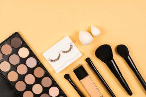 Make-up en benodigdheden