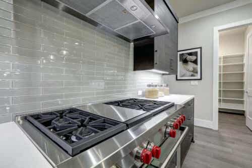 Een strakke, minimalistische keuken