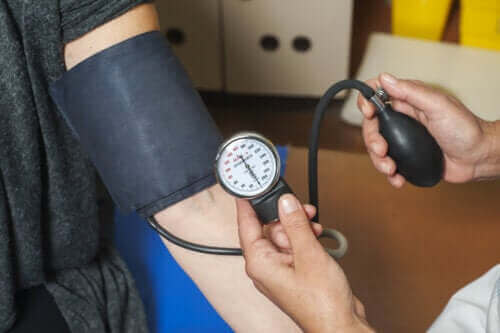 De gevolgen van hoge bloeddruk voor het lichaam