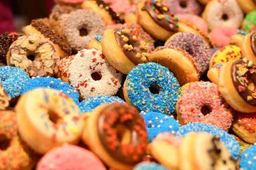 Een donut is heerlijk als tussendoortje