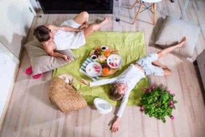 Hoe kun je thuis een picknick organiseren?