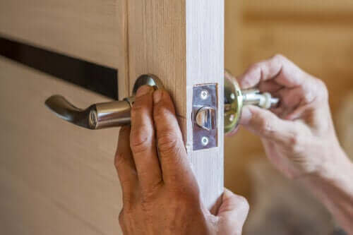 Hoe vervang je een deurknop? Lees onze tips!