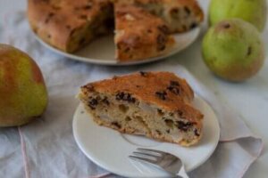 Sponscake met peer: een stap-voor-stap recept