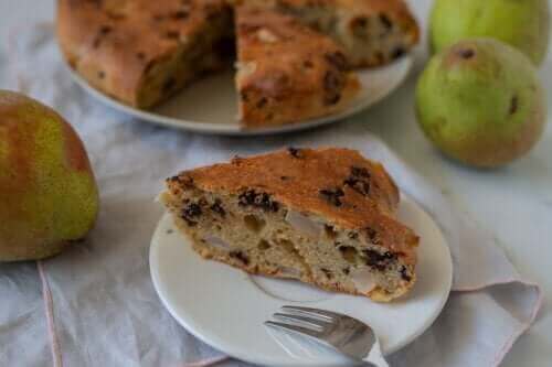 Sponscake met peer: een stap-voor-stap recept