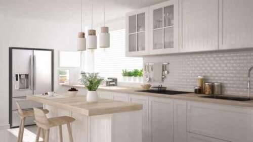 Een keuken met natuurlijk licht