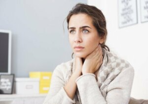 5 natuurlijke remedies om acute afonie te verlichten