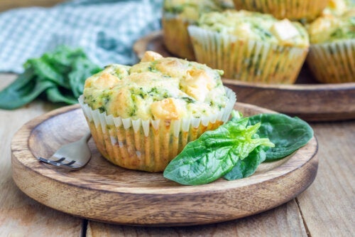 Twee manieren om spinazie-muffins te bereiden
