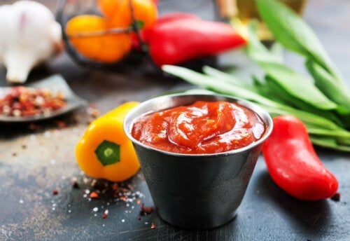 Hoe maak je de Peruaanse sauzen aji rocoto en aji de pollería?