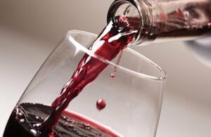 De voordelen van het dagelijks drinken van wijn