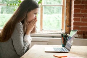 Wat is cyberchondrie en hoe ga je ermee om?