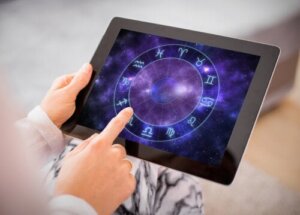 Het Forer-effect: geloof je in horoscopen of waarzeggers?