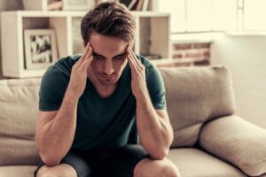 11 symptomen die erop wijzen dat je hormoontesten nodig hebt