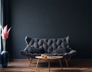 7 ideeën voor het inrichten van een woonkamer met donkere meubels