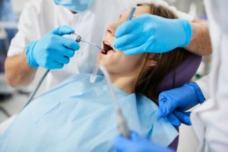 Tandheelkundige fenestratie: wat is het en hoe wordt het uitgevoerd?