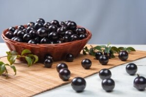 Jaboticaba: voordelen en hoe je het kunt consumeren