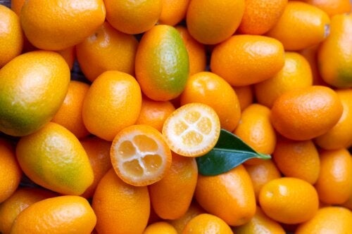 Wat zijn kumquats en hoe worden ze gebruikt in de keuken?