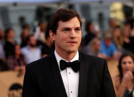 Vasculitis: de ziekte die het zicht en gehoor van Ashton Kutcher aantastte