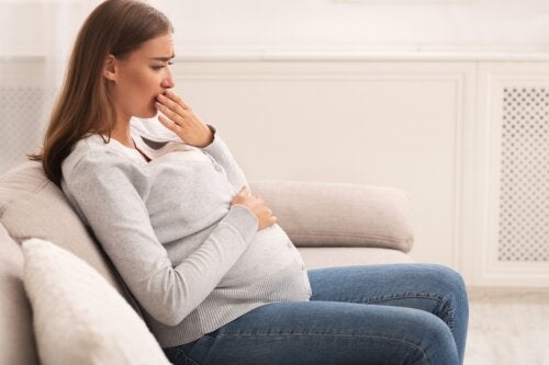Droge mond tijdens de zwangerschap: oorzaken en behandelingen